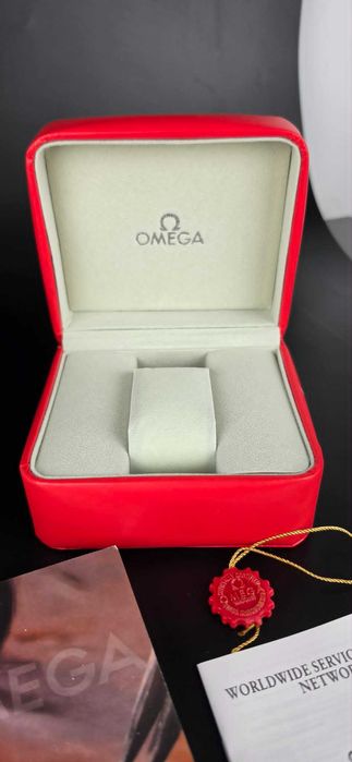 Omega кутия за часовник