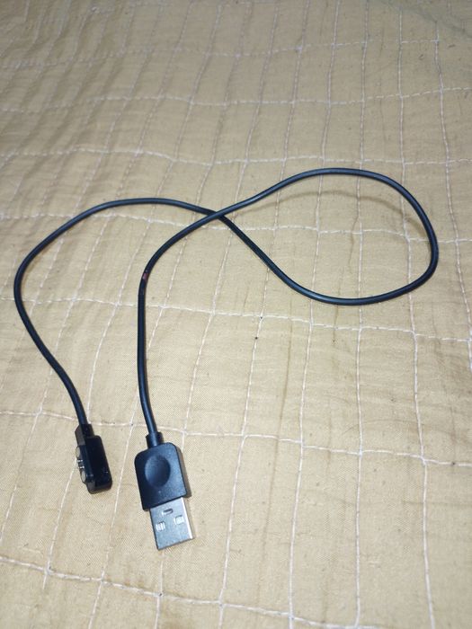Зарядка магнитная  на смарт часов