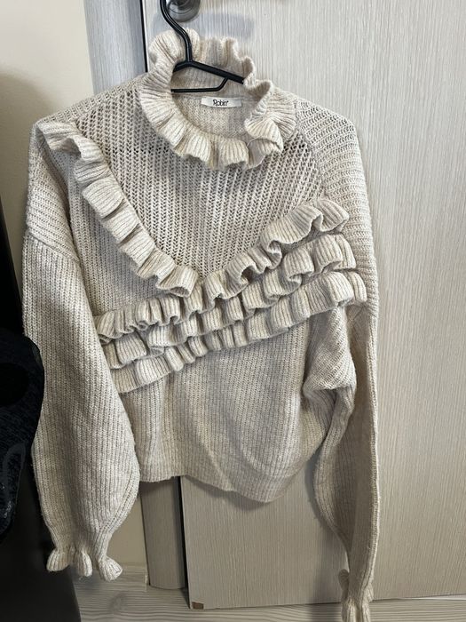 Пуловери по 10лв