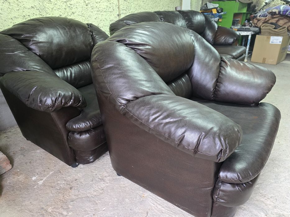 Диван разтегателен кожен