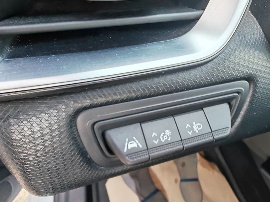 Renault Clio TVA deductibil, leasing, credit, garanție.