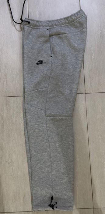 Nike Tech Fleece гащи