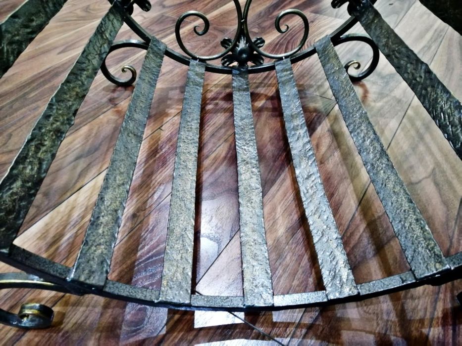 Изработка на стойки за дърва от ковано желязо