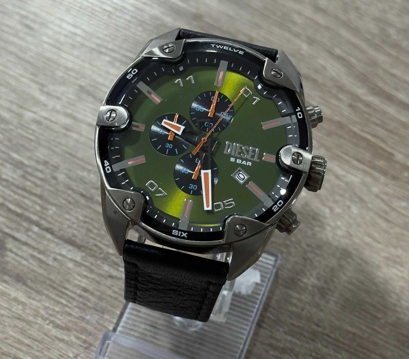 часовник Diesel DZ4626