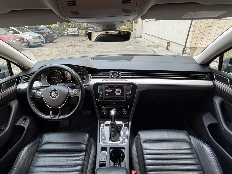 Volkswagen Passat B8 2016 2.0d 150cp FaruriLed/Suspensie/IncalzireVolan/Distronic+/Line&SideAsist/Camera/Piele KM REALI