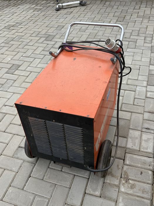 Aparat de sudura trifazic