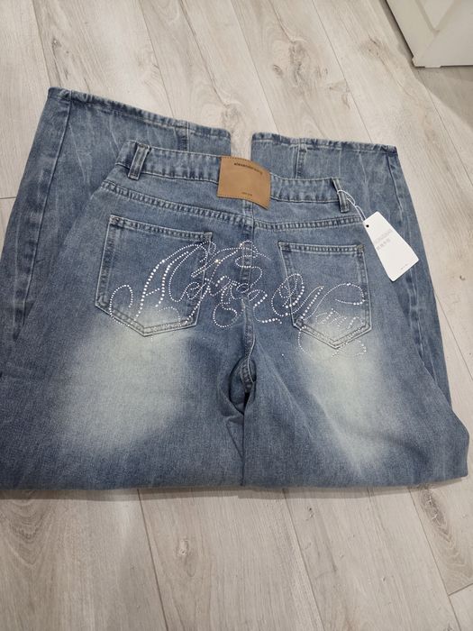 Продам джинсы женские