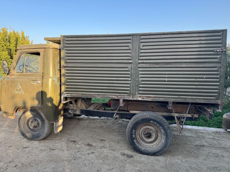 UAZ Sotiladi  holati alo