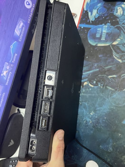 Работещ PlayStation 4 slim 1TB