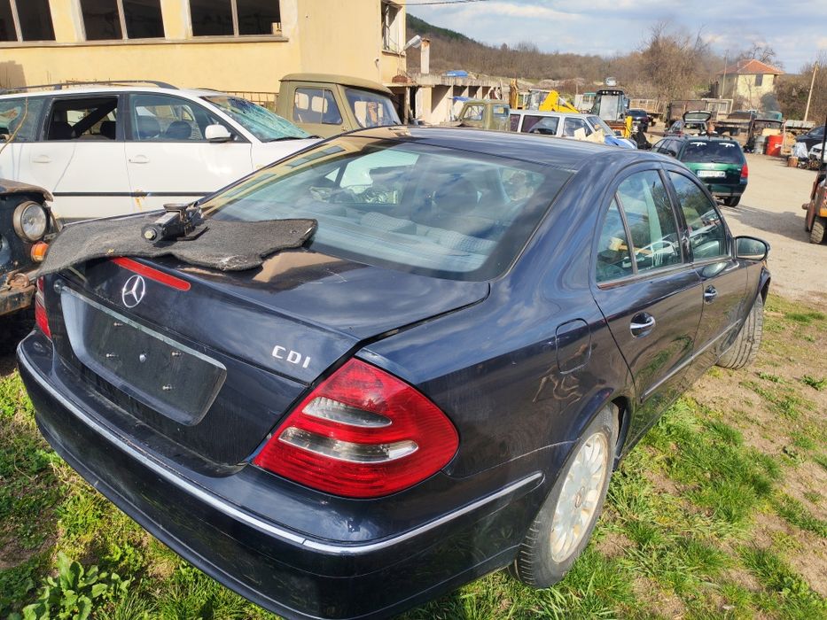 Mercedes E270 2004г. 177к.с на части