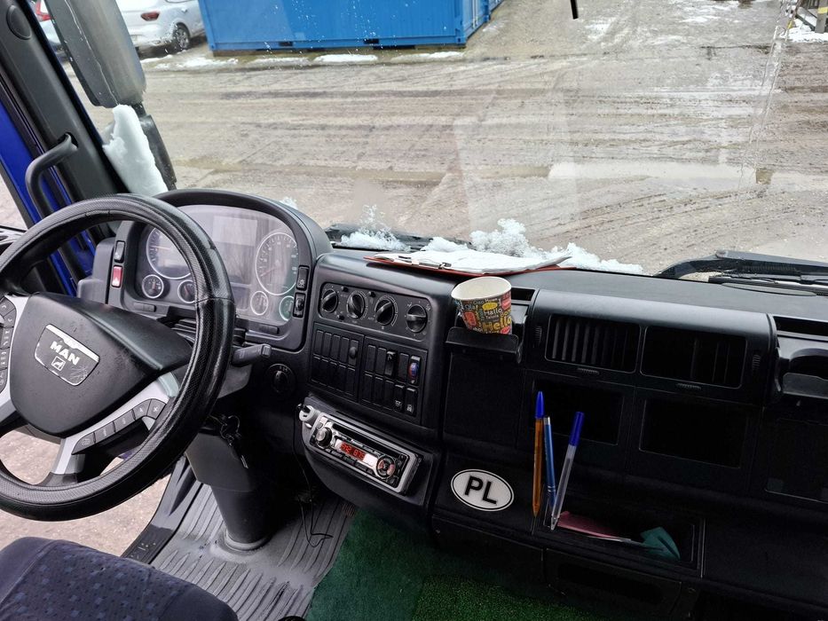 Vând camion MAN cu prelată