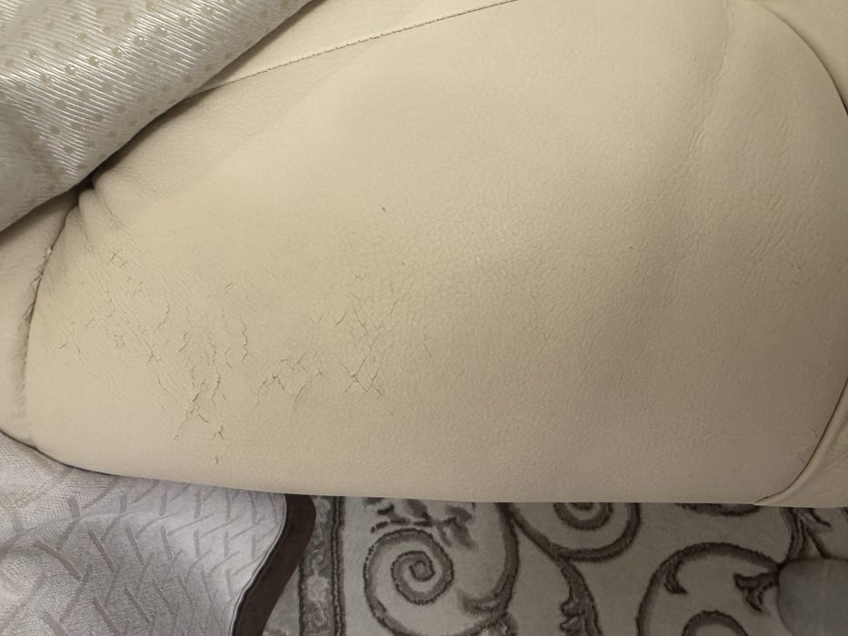 Продам диван угловой