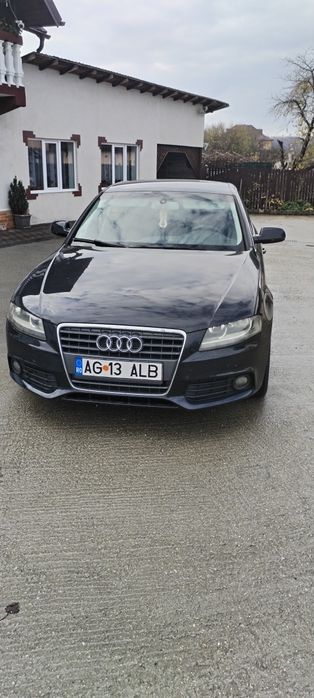 Vând Audi A4 B8 preț negociabil