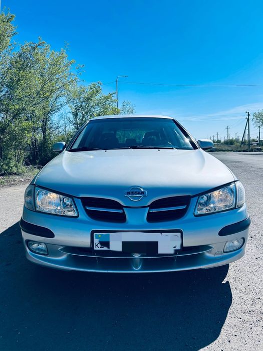 Nissan Almera 2000 год