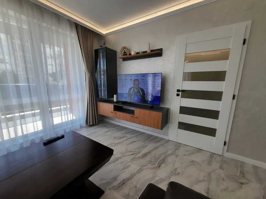 Двустаен апартамент с паркомясто под наем – Окръжна болница – 450 €