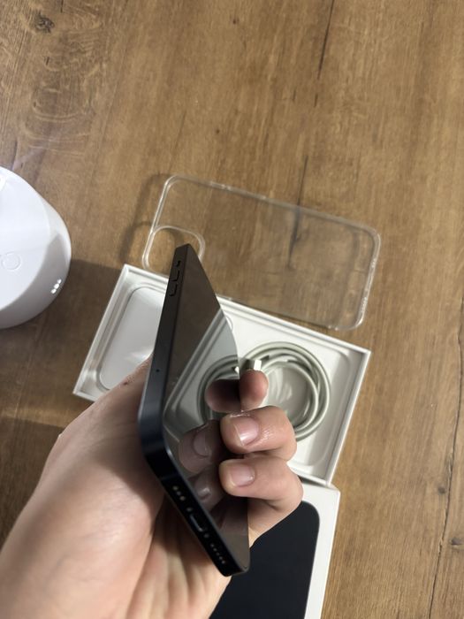 iPhone 13 midnight 128gb