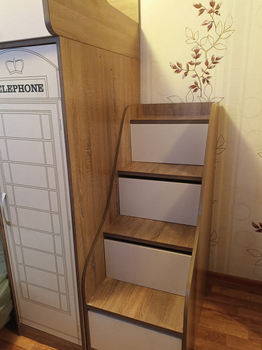 Продам кровать детскую