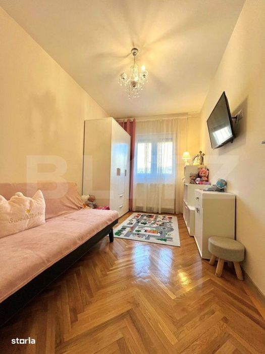 Apartament 3 camere de vanzare, 55 mp, zona Sovata