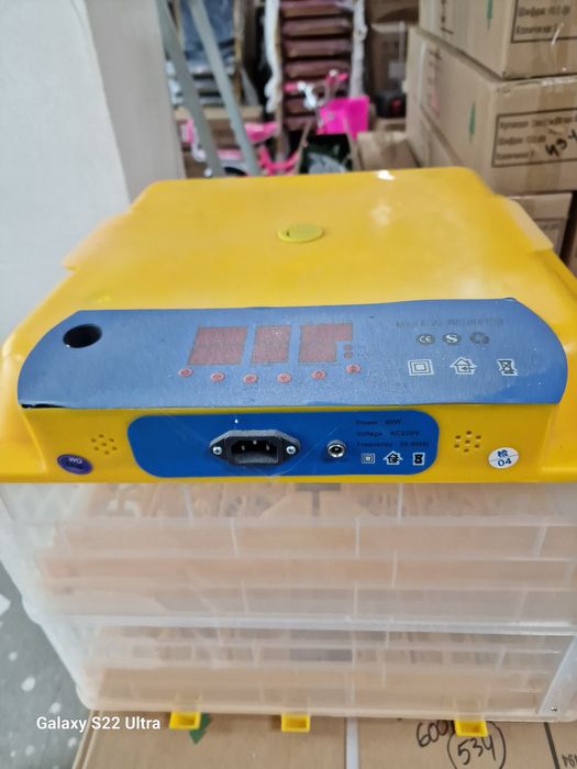 Incubator clocitoare etajata 72oua-96oua-112oua