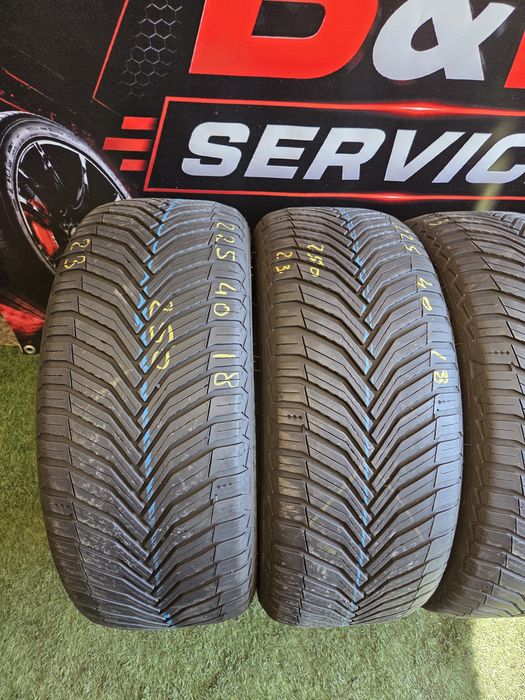 225 40 18 Michelin Cross Climate 2 m+s