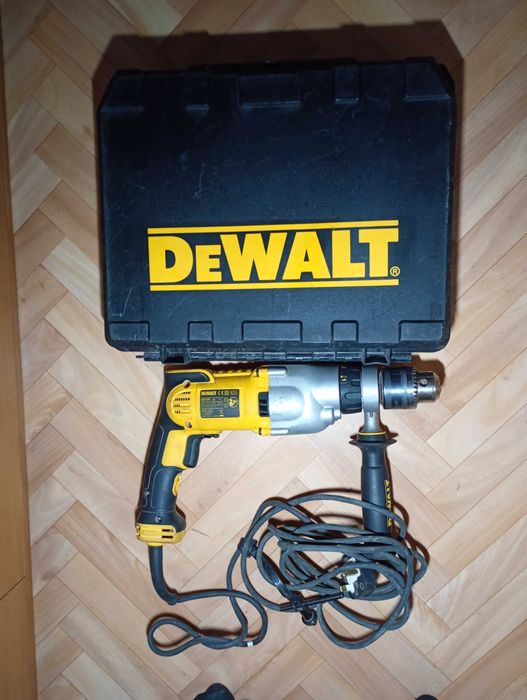 Бормашина DEWALT