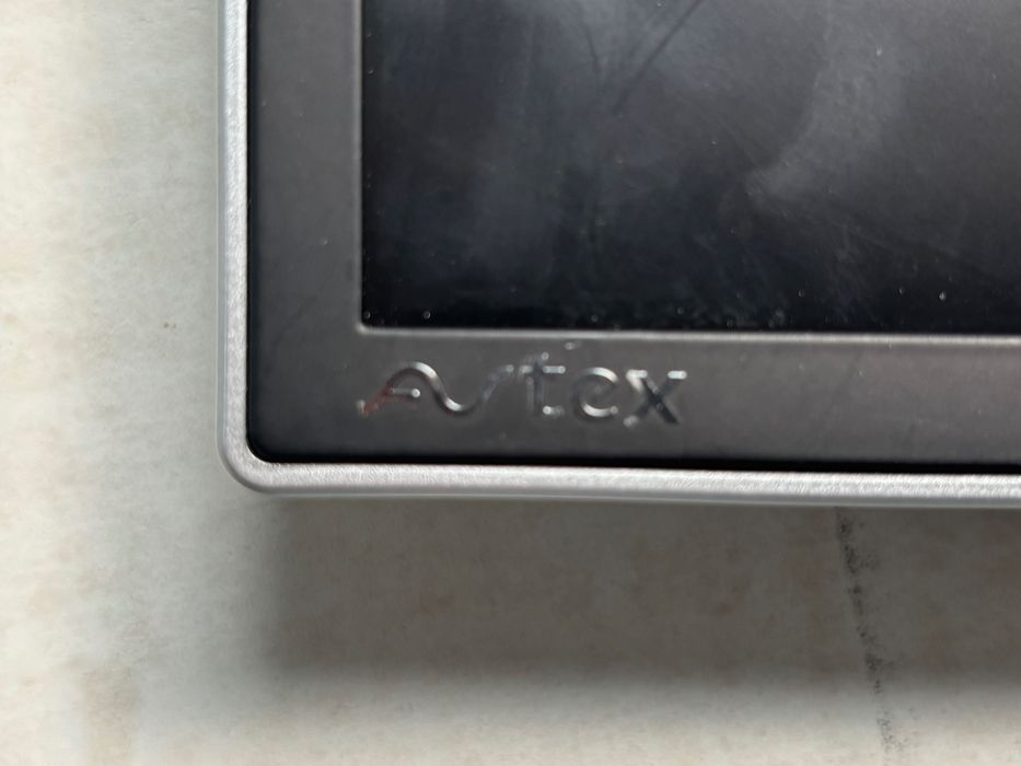 тв Avtex с вградено  управление на сателитен приемник!