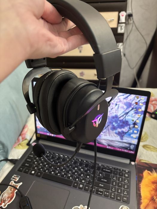 Продам наушники с микрофоном, можно как для игры , так и для работы