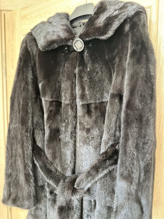 Продам норковую шубу