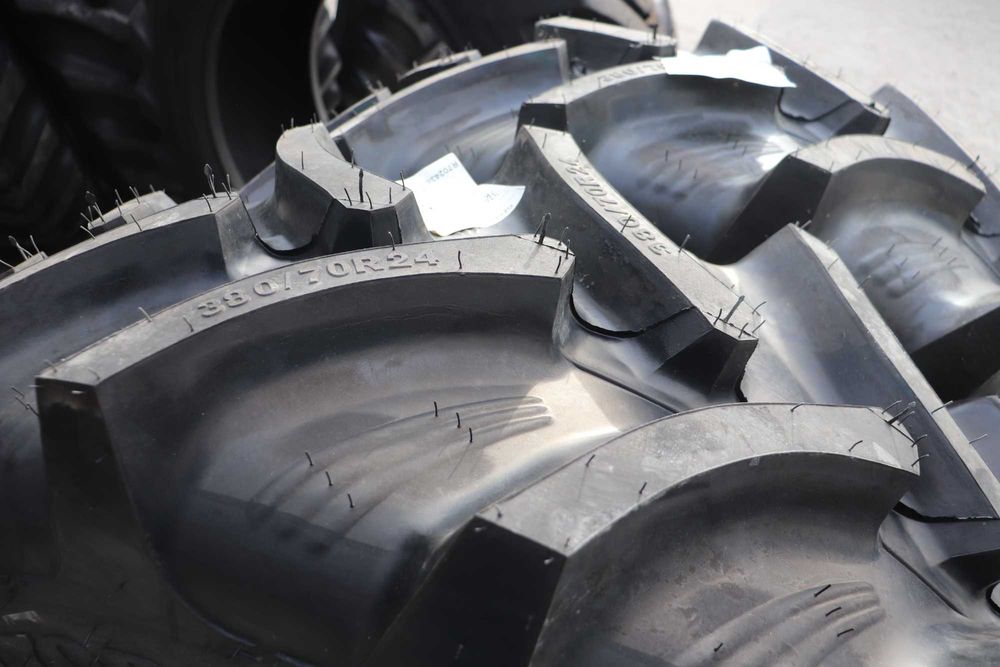 Anvelope noi 380/70R24 marca OZKA cauciucuri radiale pentru TRACTOR