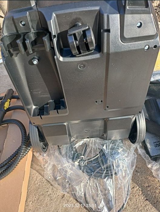 Curățător cu abur compact profesional Karcher SG 4/4, 4 bari