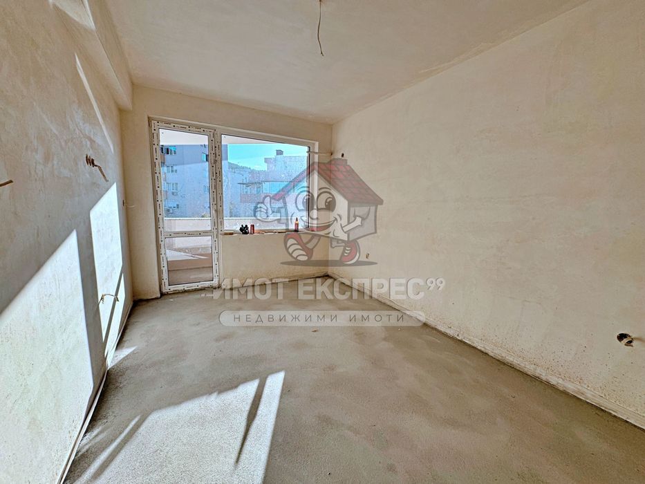 Продава се Тристаен апартамент в Асеновград - 126 кв.м за 1191 €/кв.м - Снимка #8