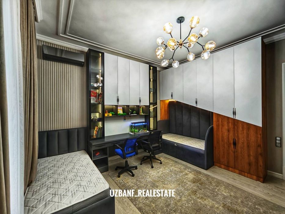 Ор-р: Центр Луначарский Продается Евро Дом Hi-Thech 600м2