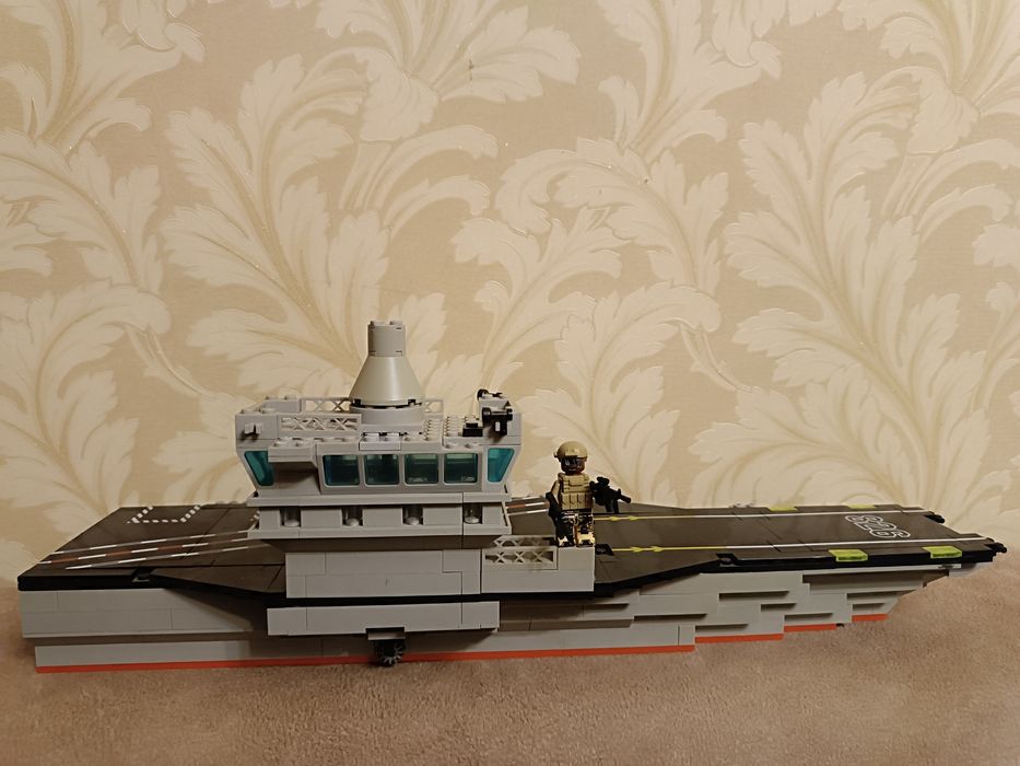 Конструктор, Авианосец большой