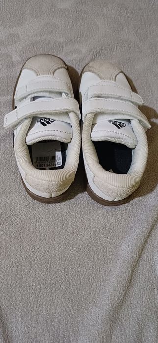 Обувки и боти за момче.