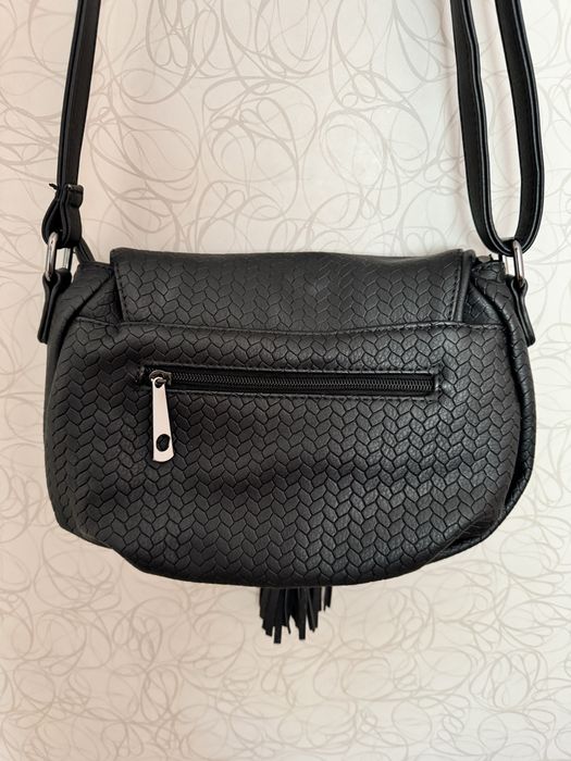 Чисто нова дамска чанта