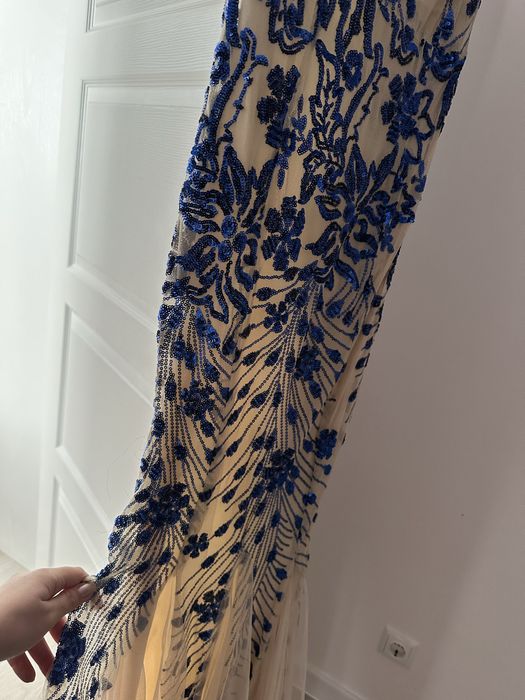 Официална рокля за специални поводи