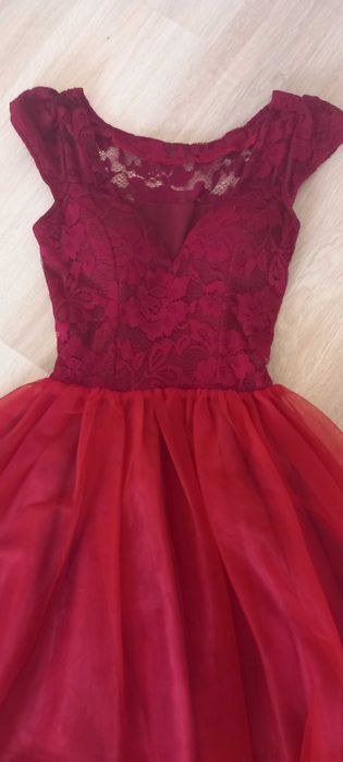 Vand rochii ocazie/pentru evenimente, marimea 36-38