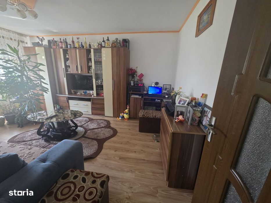 Apartament 3 camere Mioveni