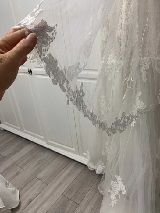 Rochie mireasa tip sirena cu trena (noua)