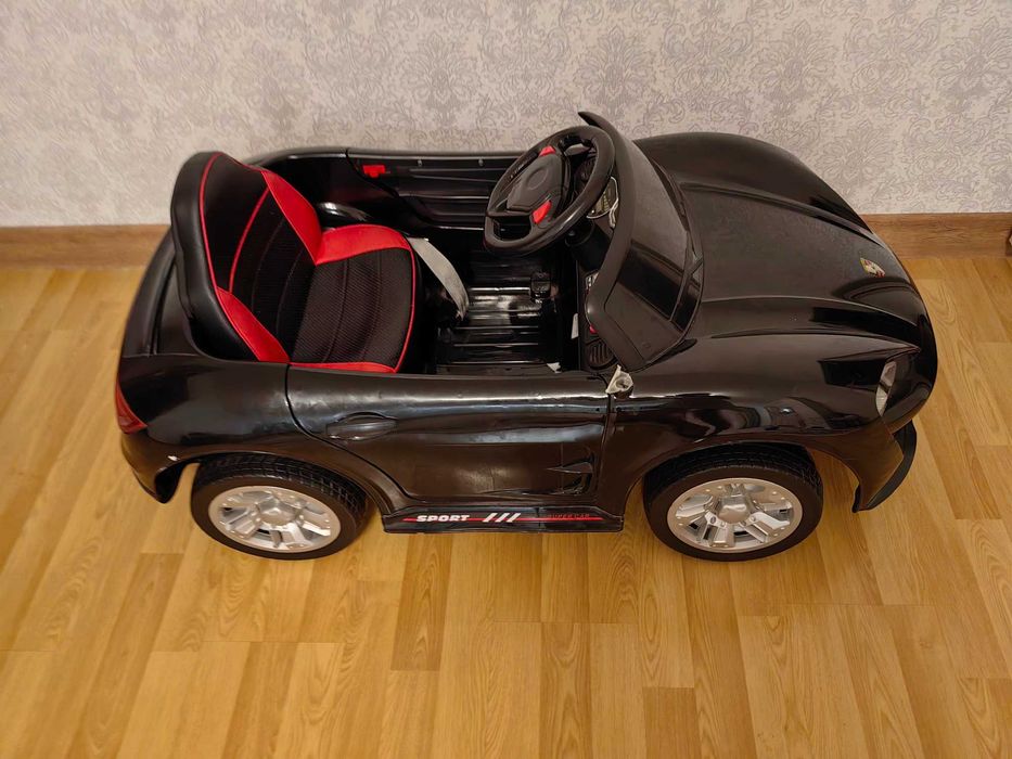 Продам детскую машину