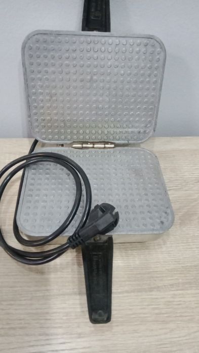 Вафельница советская продам