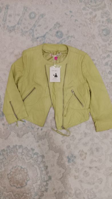 Кожаная куртка укороченная