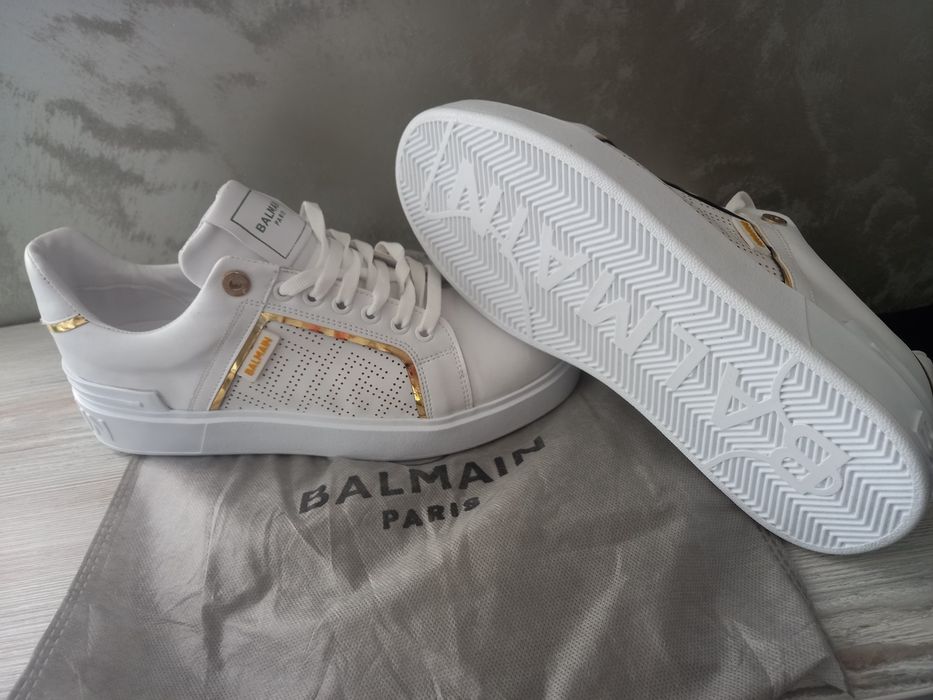 Balmain - мъжки кецове номер 42
66,47 €
130 лв