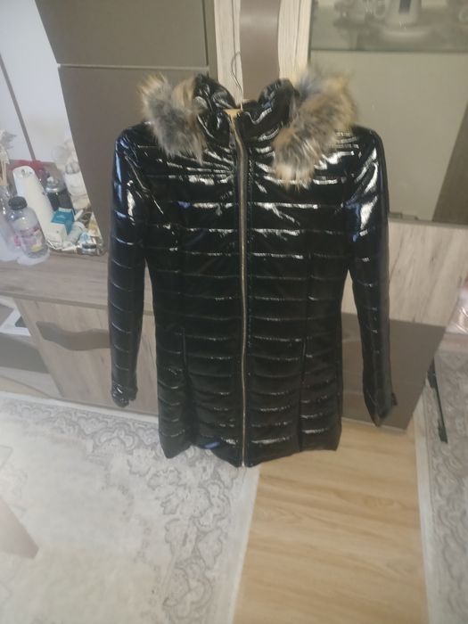 Geaca cu glugă stare bună