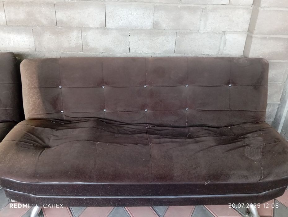 Продаю два дивана