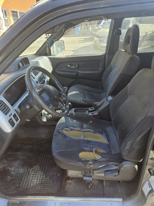 Vând Mitsubish l200