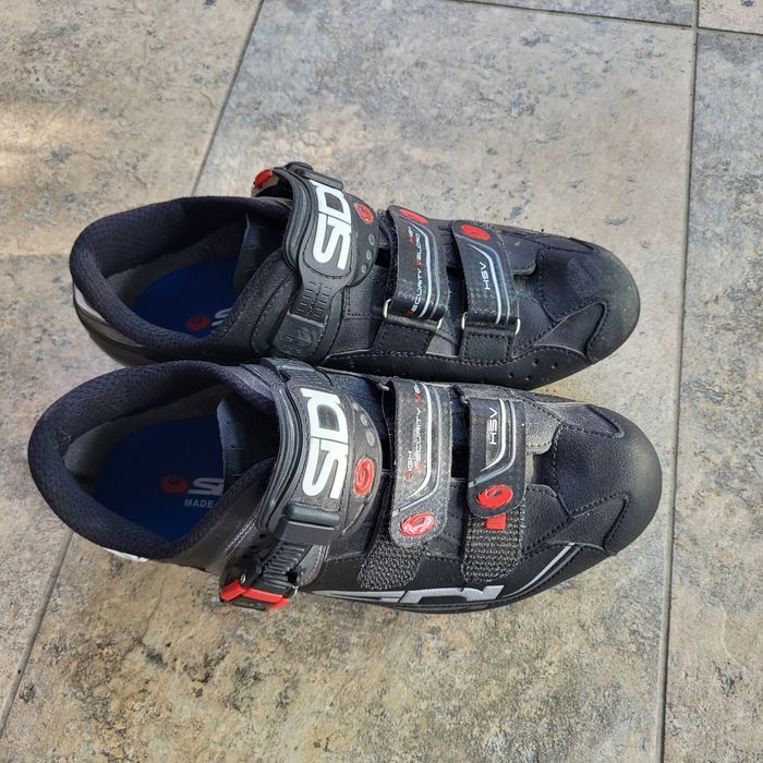 Vand pantofi/adidasi ciclism Sidi 43