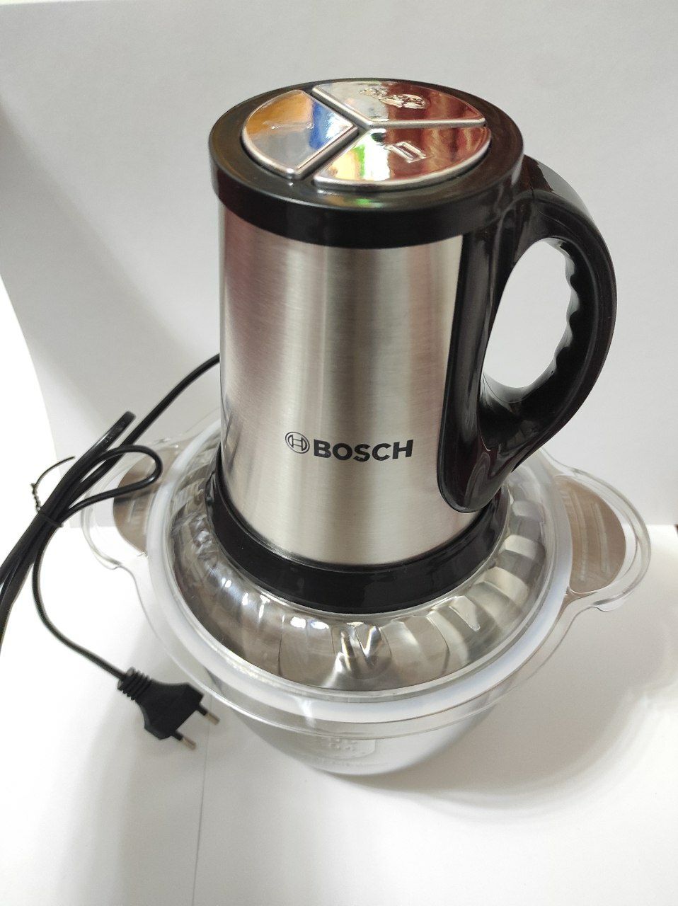 Bosch 4000w 3.5 L: 145 000 сум - Кухонные комбайны и измельчители ...