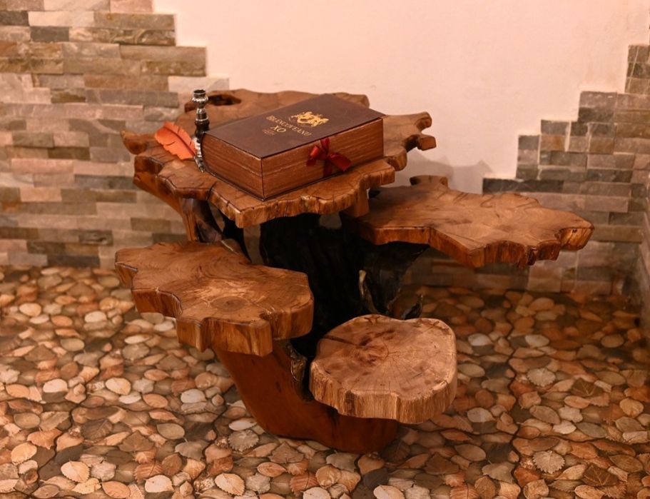 Măsuțe unicat ,lucrate manual