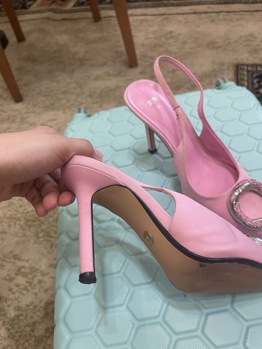 Туфли 38, 39  размеров